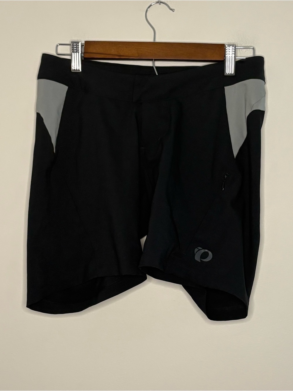Pearl Izumi Women’s Small Black Cycling Shorts Non Padded With Pocket